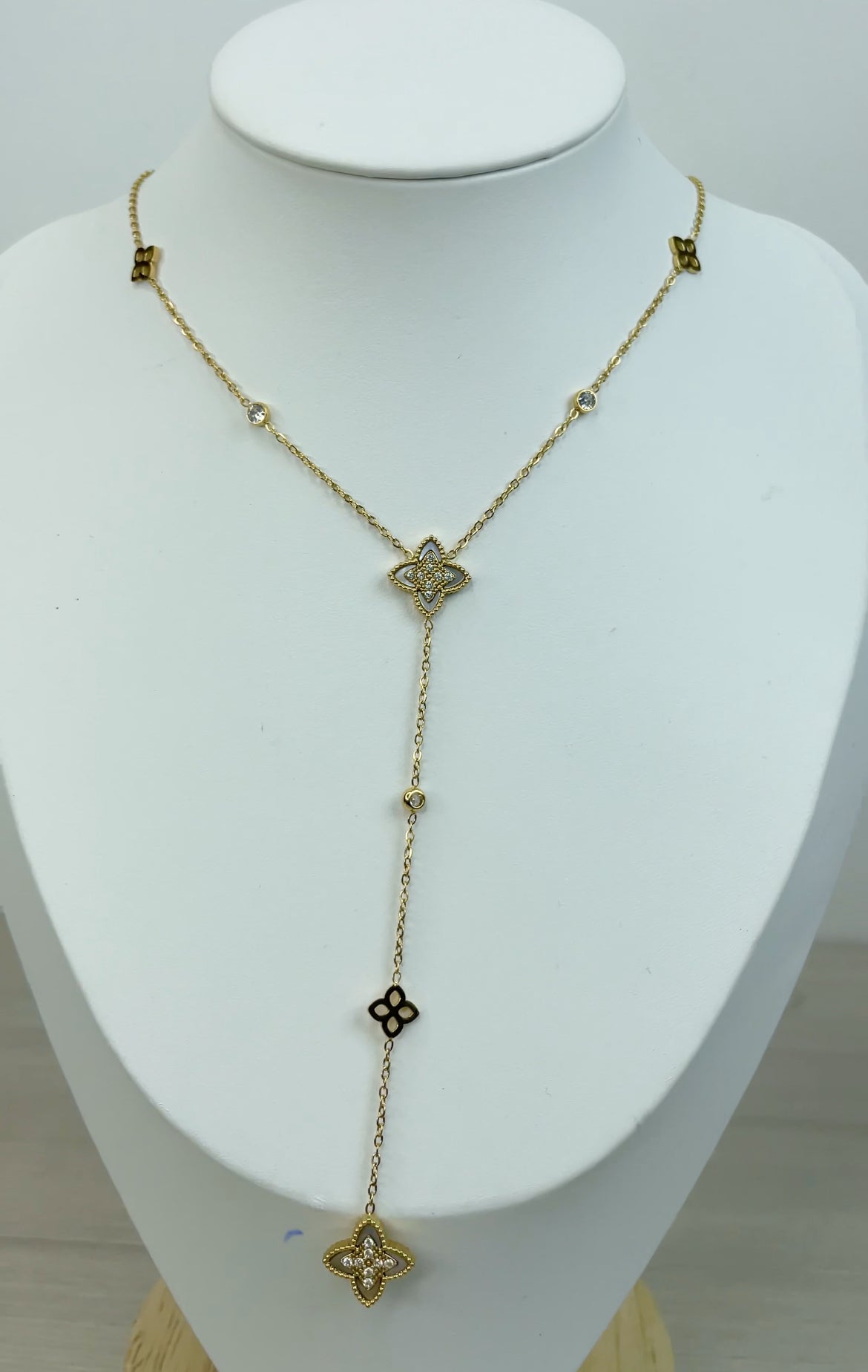 Collier Orly