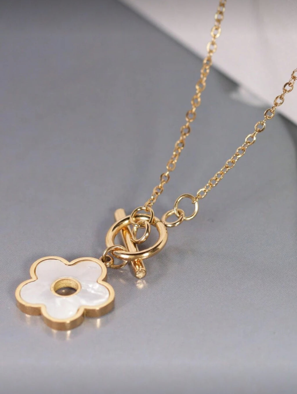 Collier RANA