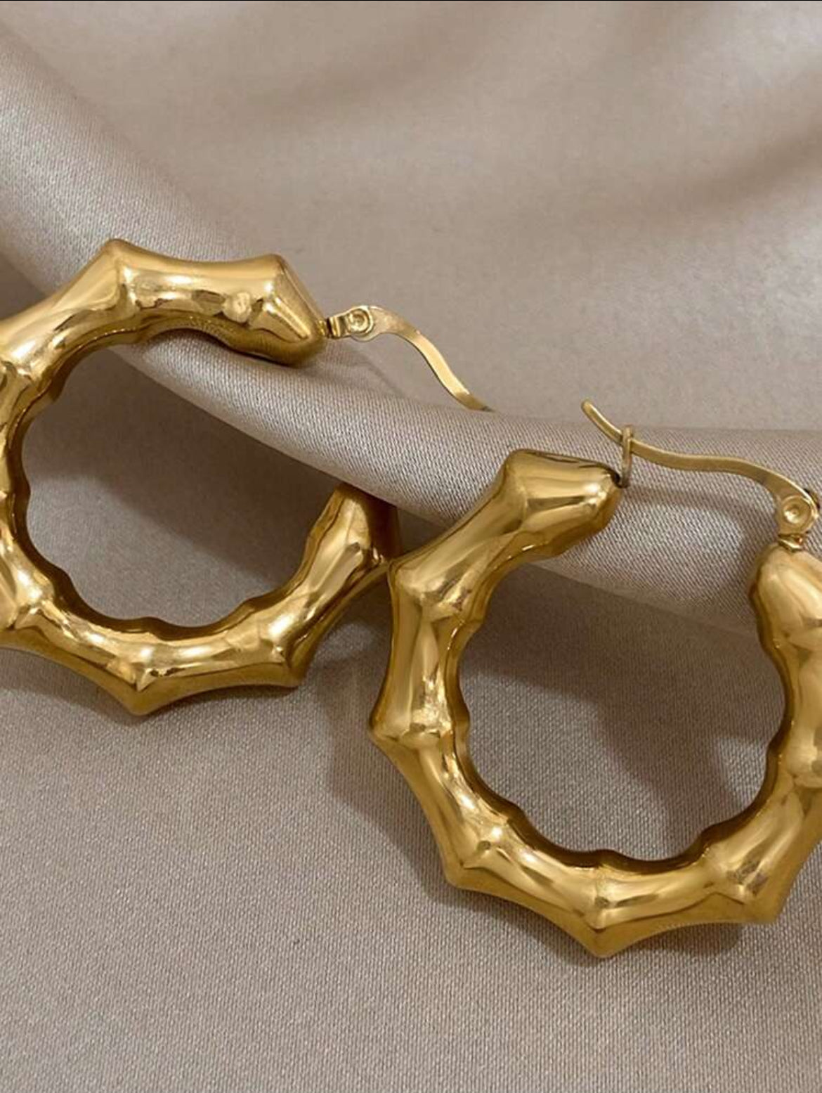 Maï