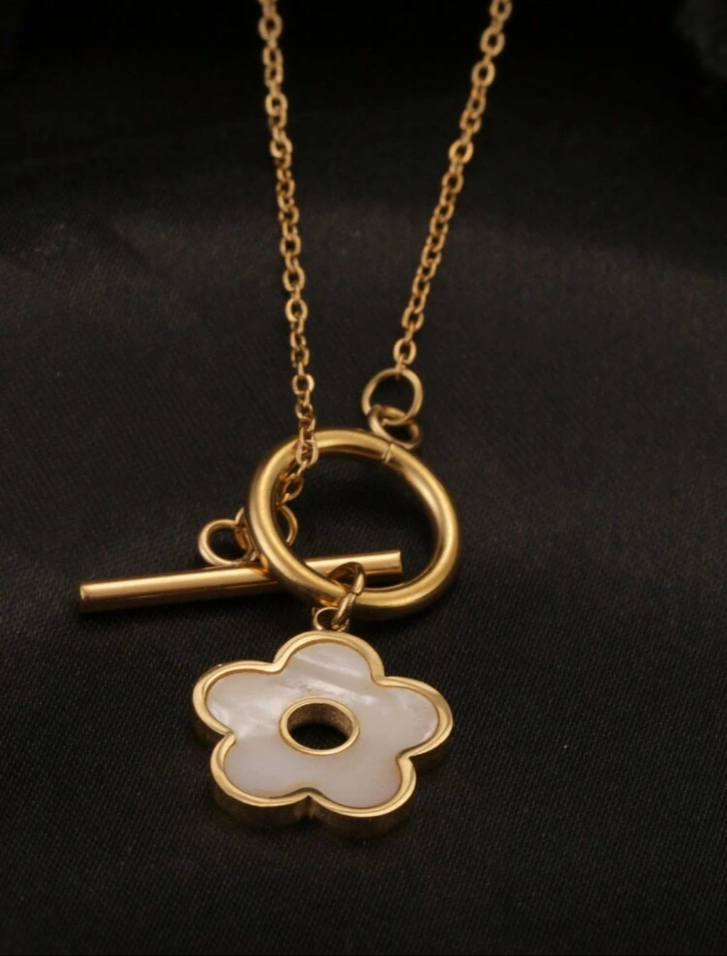 Collier RANA