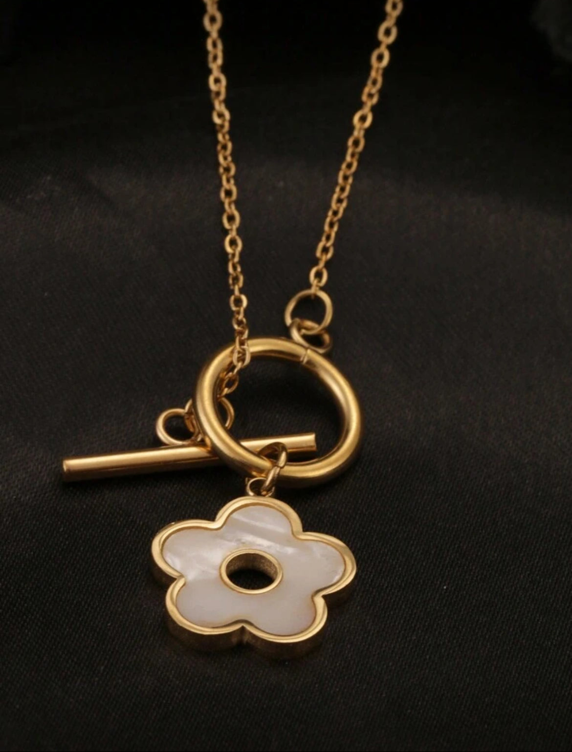 Collier RANA